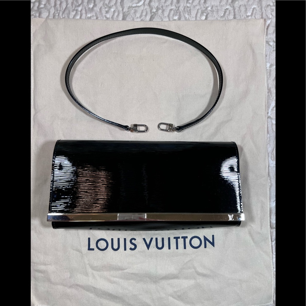 LOUIS VUITTON
Black Electric Epi Leather Sevigne Clutch Bag
